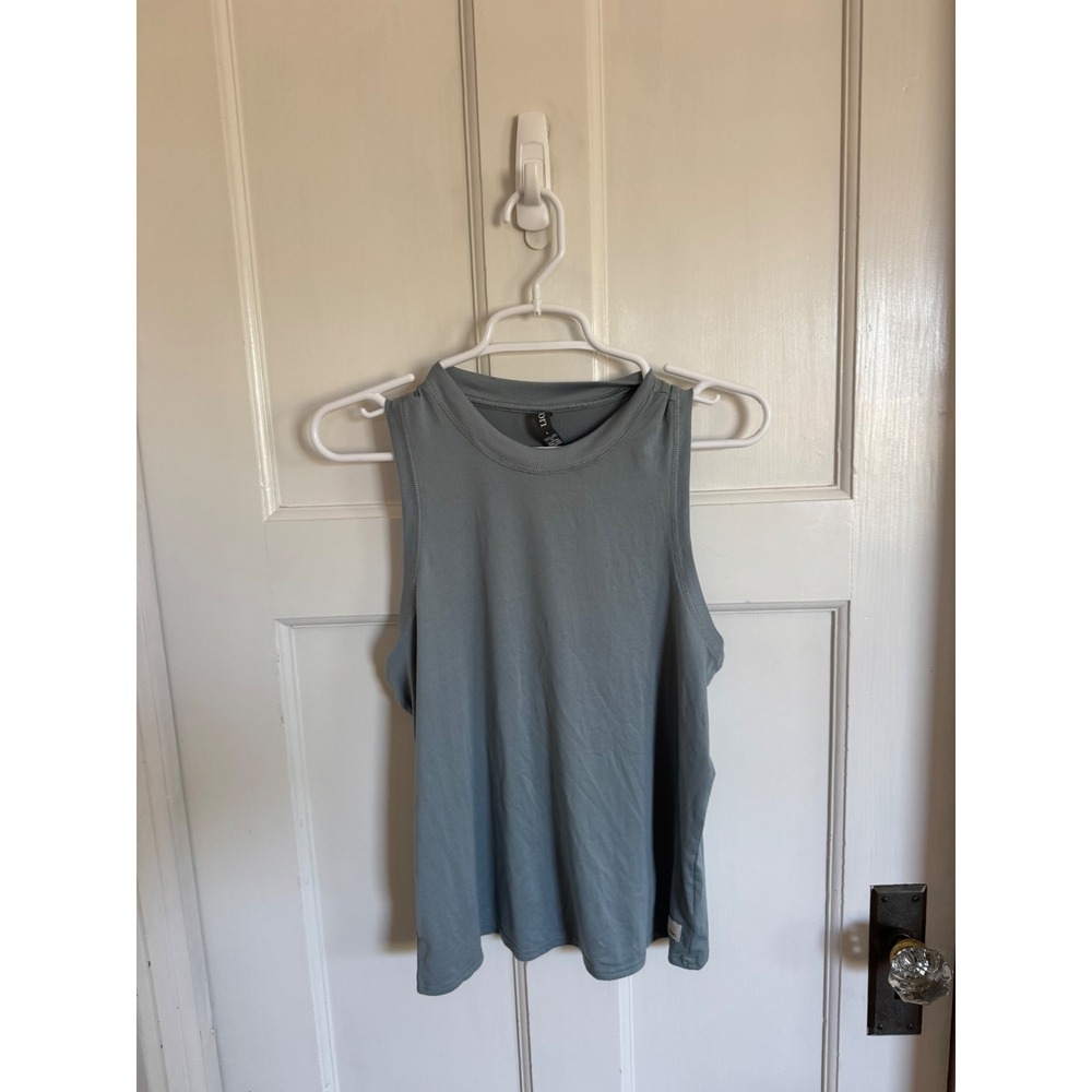 Vuori women's gray Energy tank top size small